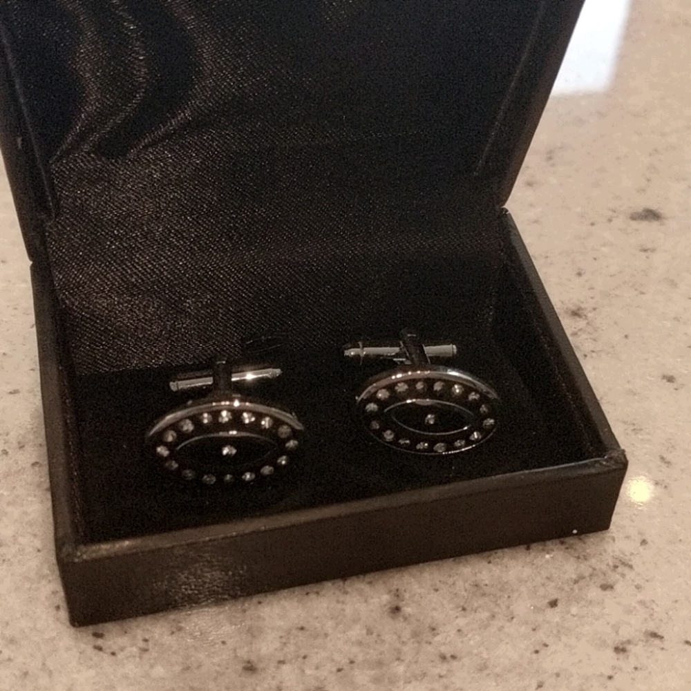 Cuff links